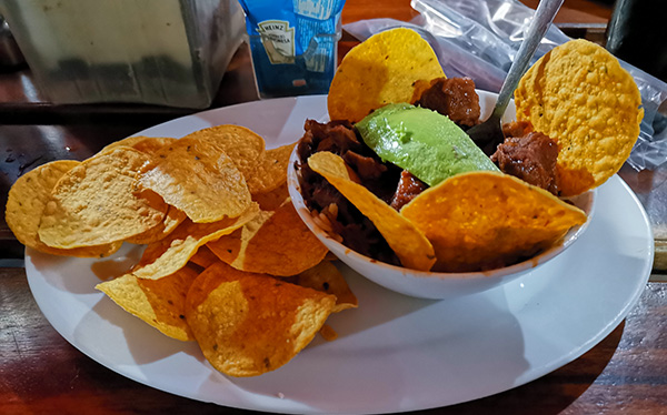 Boca Carne en Salsa - Restaurante Posada de las Brujas