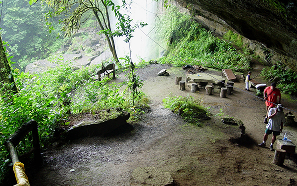 Casa de Piedra : Catarata Río Diamante