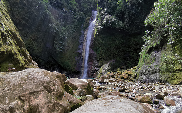 Catarata Tesoro Escondido - Zarchi