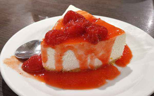 Chessecake con Fresas : Restaurante Spoon