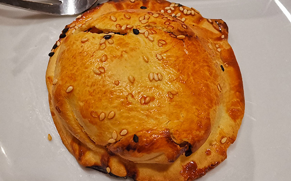 Empanada de Pollo - Spoon Multiplaza Guachipelin