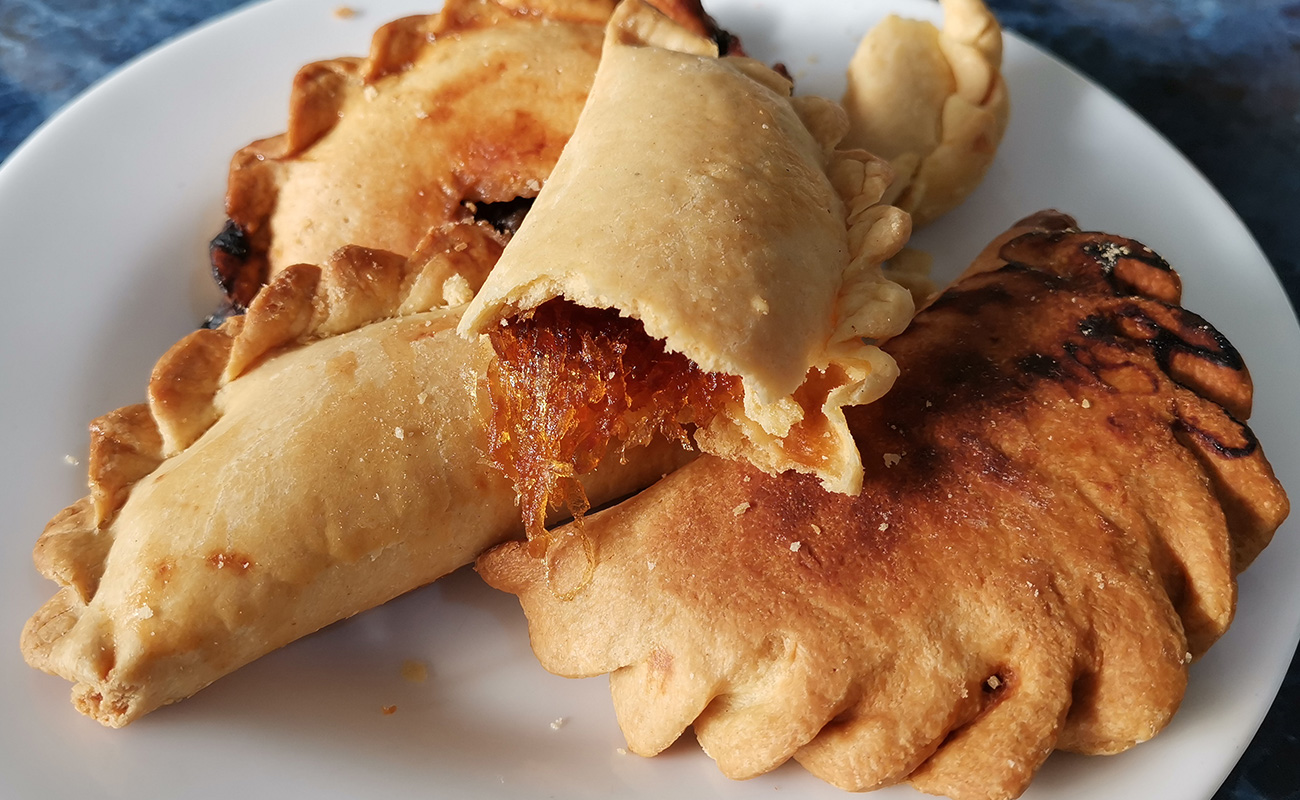 empanadas-de-chiverre-5-unidades-cafe-vigoroso-distrito-heredia-canton-heredia-25012024