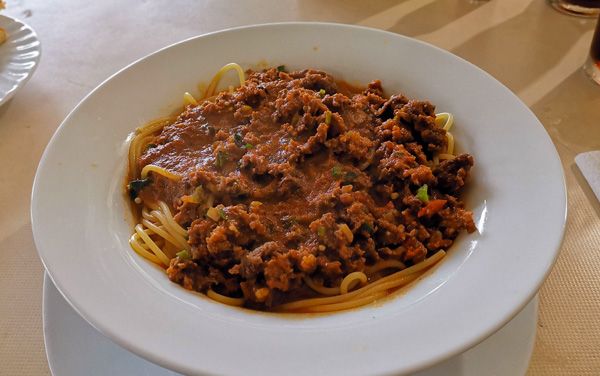 Espaguetti Bolognesa : Restaurante Hotel Manuel Antonio