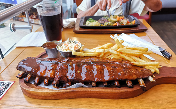 Fridays RIbs BBQ : Restaurante TGI Fridays