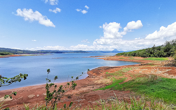 Lago Arenal : Nuevo Arenal