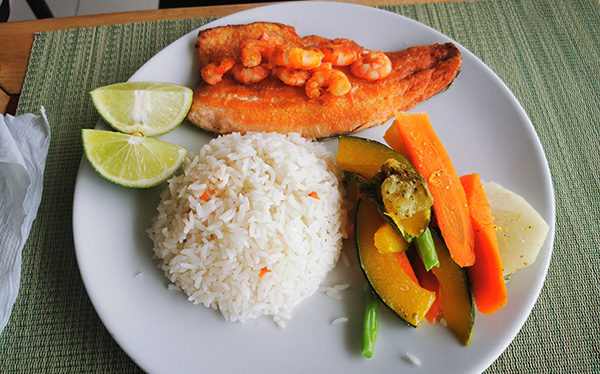 Corvina con Camarones - Restaurante la Candelaria