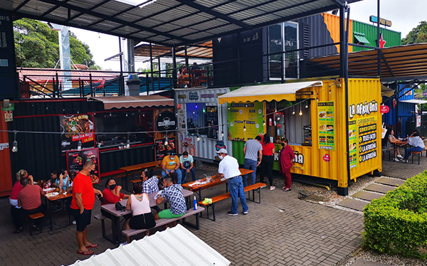 La Afrikeña, Container Plaza, Santa Ana, San José