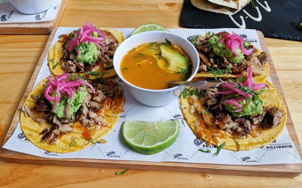 Taco de Carnitas Cerdo : Restaurante Burritos