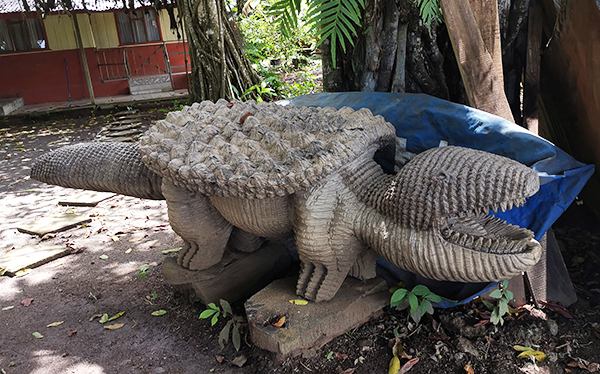 Escultura en Madera San Antonio de Tulin : Carara