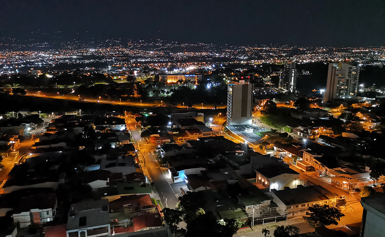 vista-nocturna-sabana-norte-distrito-mata-redonda-canton-san-jose-san-jose-05012024